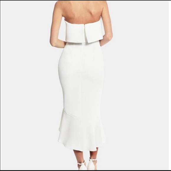 NWT. Size 4. White XSCAPE Crepe Bustier Ruffle Dress - Picture 3 of 5